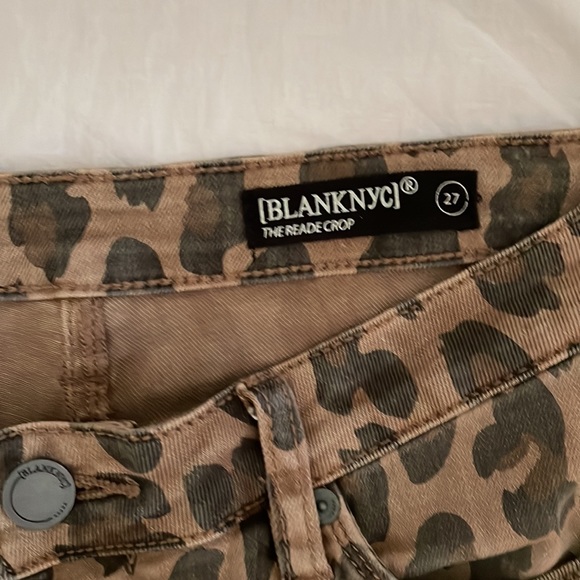 [BlankNYC] “The Reade Crop” in “Catwalk.” Size 27. - Picture 3 of 7